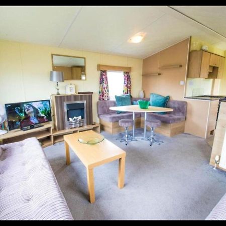 Sbl70 - Camber Sands Holiday Park - Sleeps 8 - Close Swimming Pools And Facilities - Private Parking Экстерьер фото