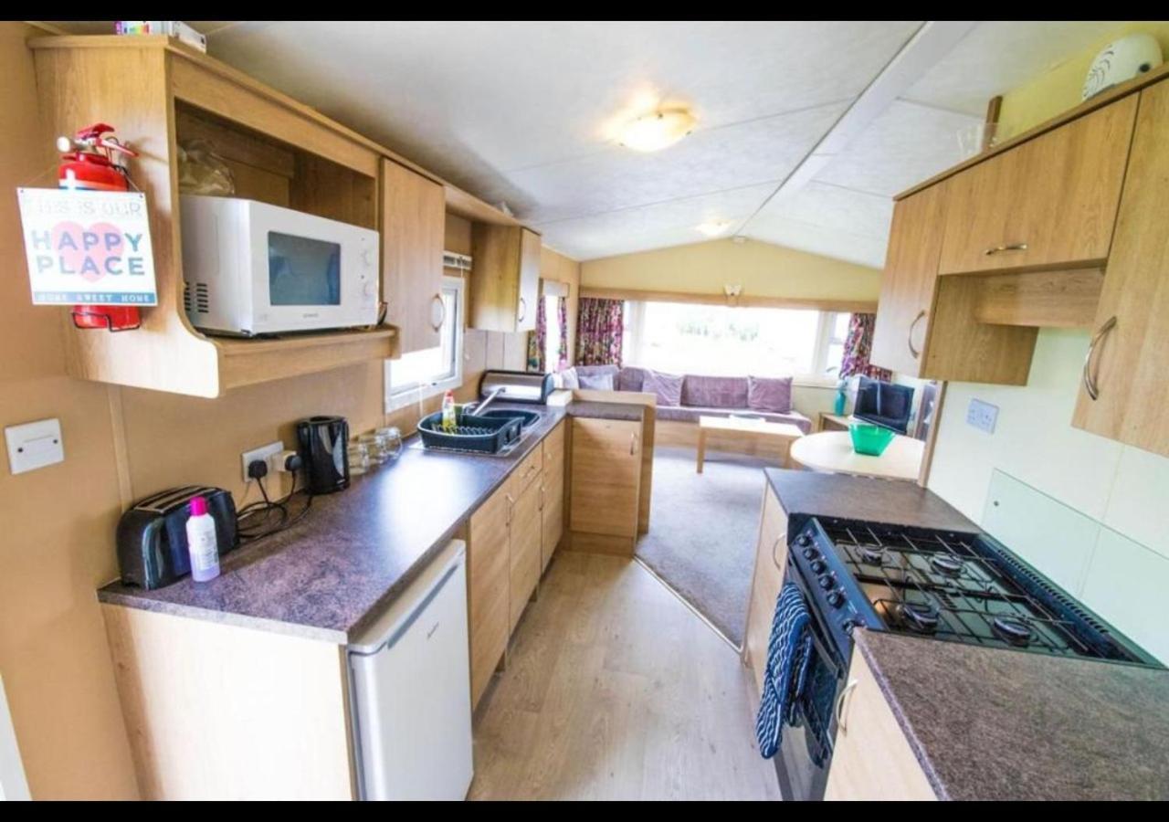 Sbl70 - Camber Sands Holiday Park - Sleeps 8 - Close Swimming Pools And Facilities - Private Parking Экстерьер фото