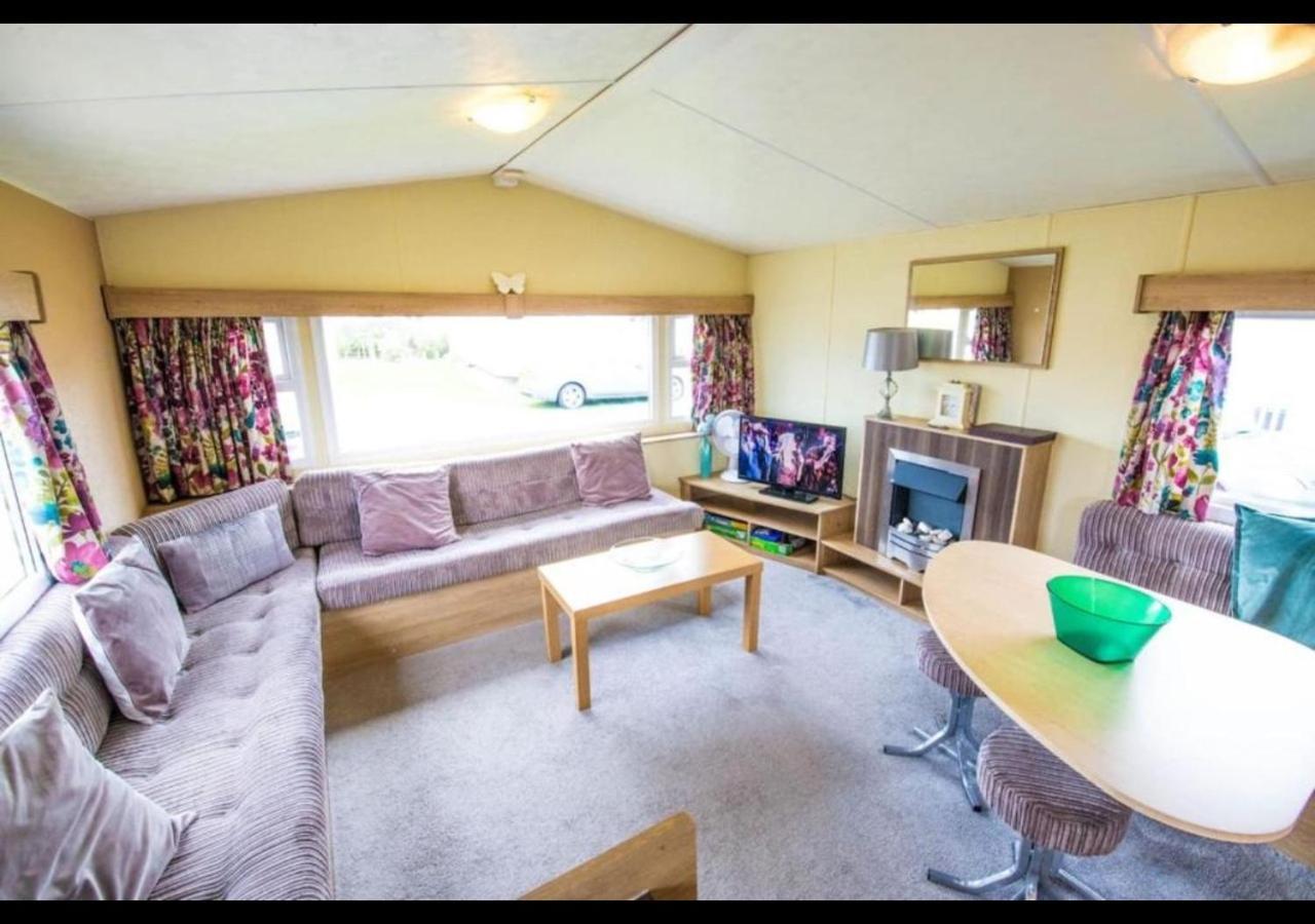 Sbl70 - Camber Sands Holiday Park - Sleeps 8 - Close Swimming Pools And Facilities - Private Parking Экстерьер фото