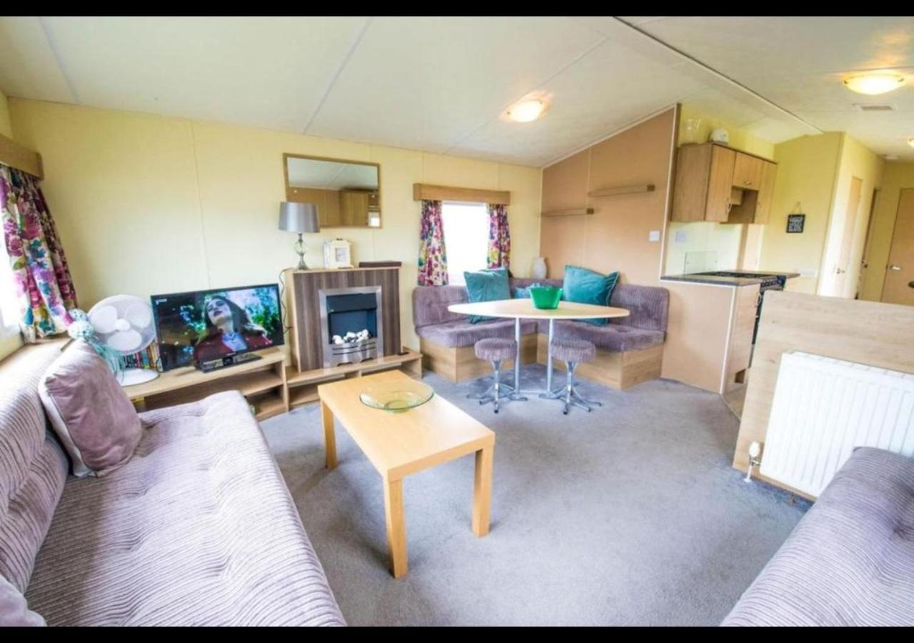 Sbl70 - Camber Sands Holiday Park - Sleeps 8 - Close Swimming Pools And Facilities - Private Parking Экстерьер фото